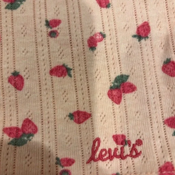 Pink Strawberry Levi's Top - Picture 4 of 6